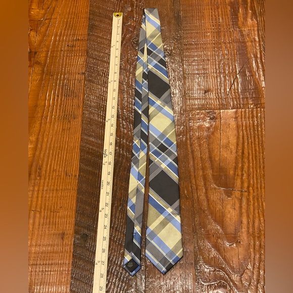 MICHAEL KORS men’s tie. Plaid 100% silk - Picture 3 of 7